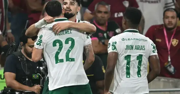 Palmeiras vence Fluminense no Maracanã e larga na frente